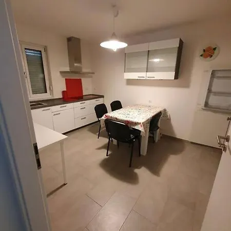 Apartment 3 In Bester Lage